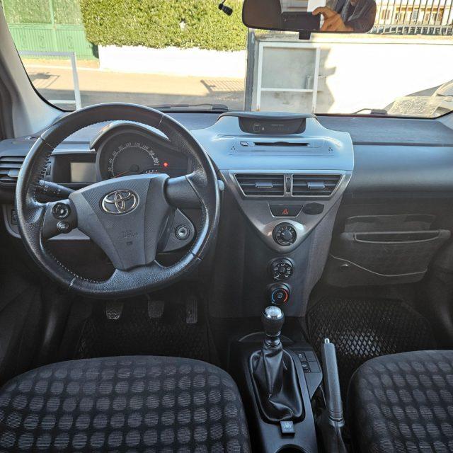 TOYOTA iQ 1.0 Sol