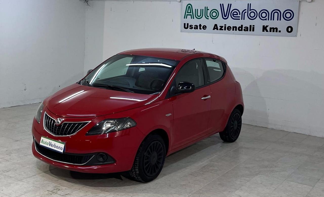 Lancia Ypsilon 1.0 FireFly 5 porte S&S Hybrid nessun obbligo di finanziamento