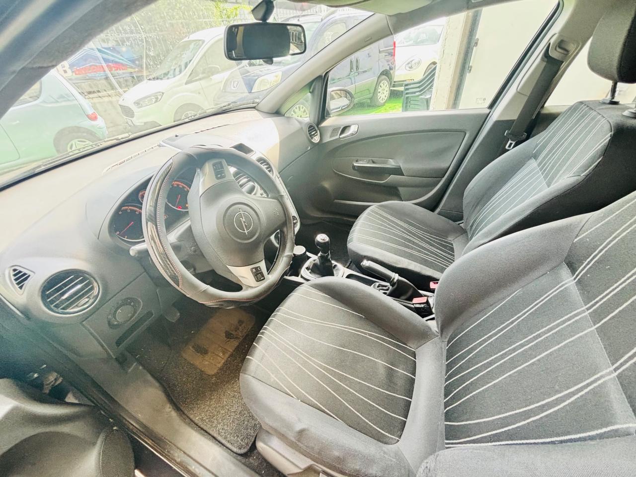 Opel Corsa 1.2 5 porte Enjoy