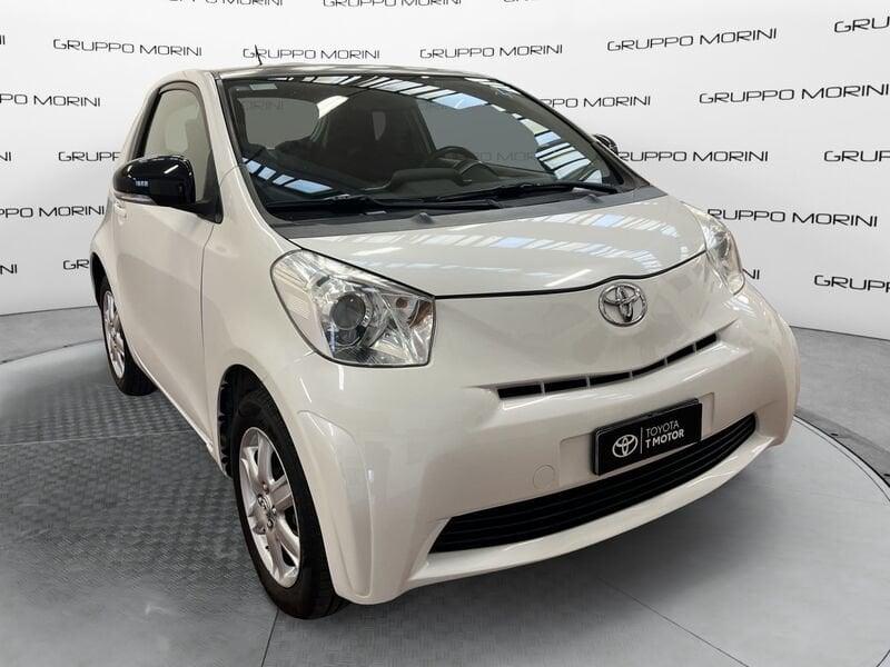 Toyota iQ iQ 1.0 cvt (multidrive)
