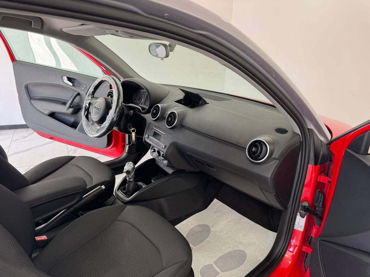 Audi A1 1.4 TDI 90 cv-EURO 6 NEOP OK.-GARANTITA-2015