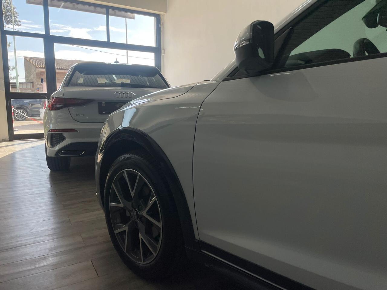 Audi A1 citycarver 30 TFSI Admired