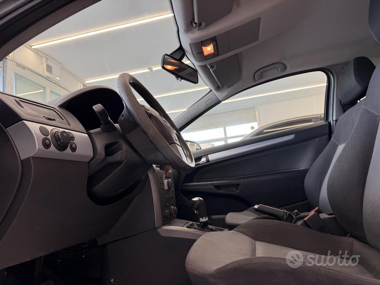 Opel Astra GTC 1.7 CDTI