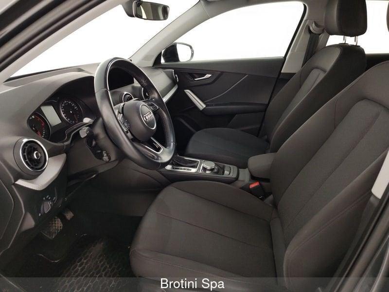 Audi Q2 35 TFSI S tronic Identity Black