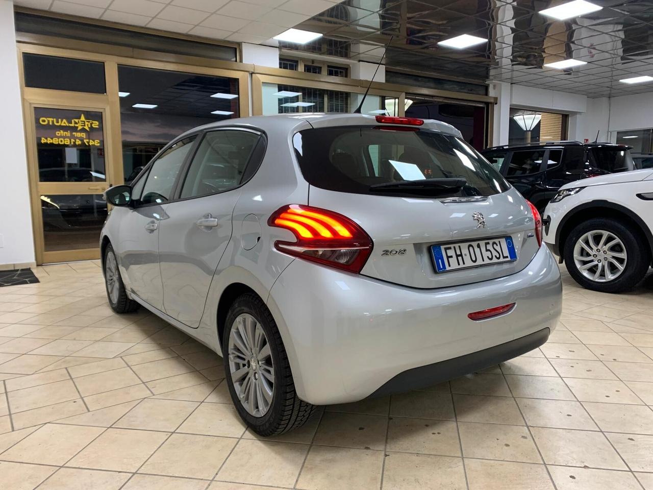 Peugeot 208 PureTech 82 5 porte Allure