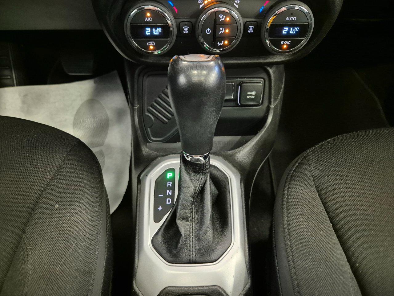 Jeep Renegade 1.4 m-air Limited 140cv auto - NEOPATENTATI - Cam - Cruise/Lim - Tetto
