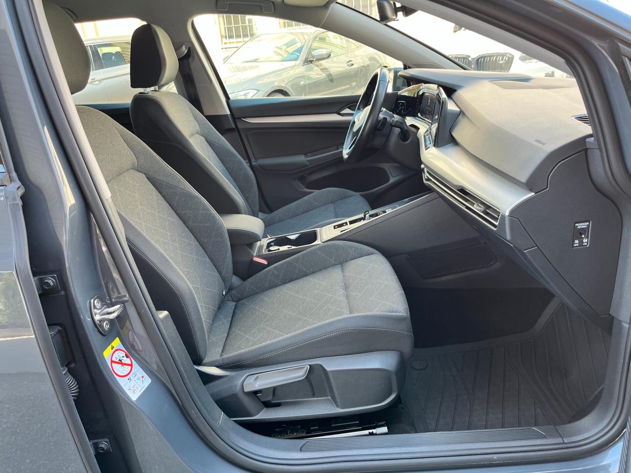 Volkswagen Golf 1.5 TGI DSG Style METANO