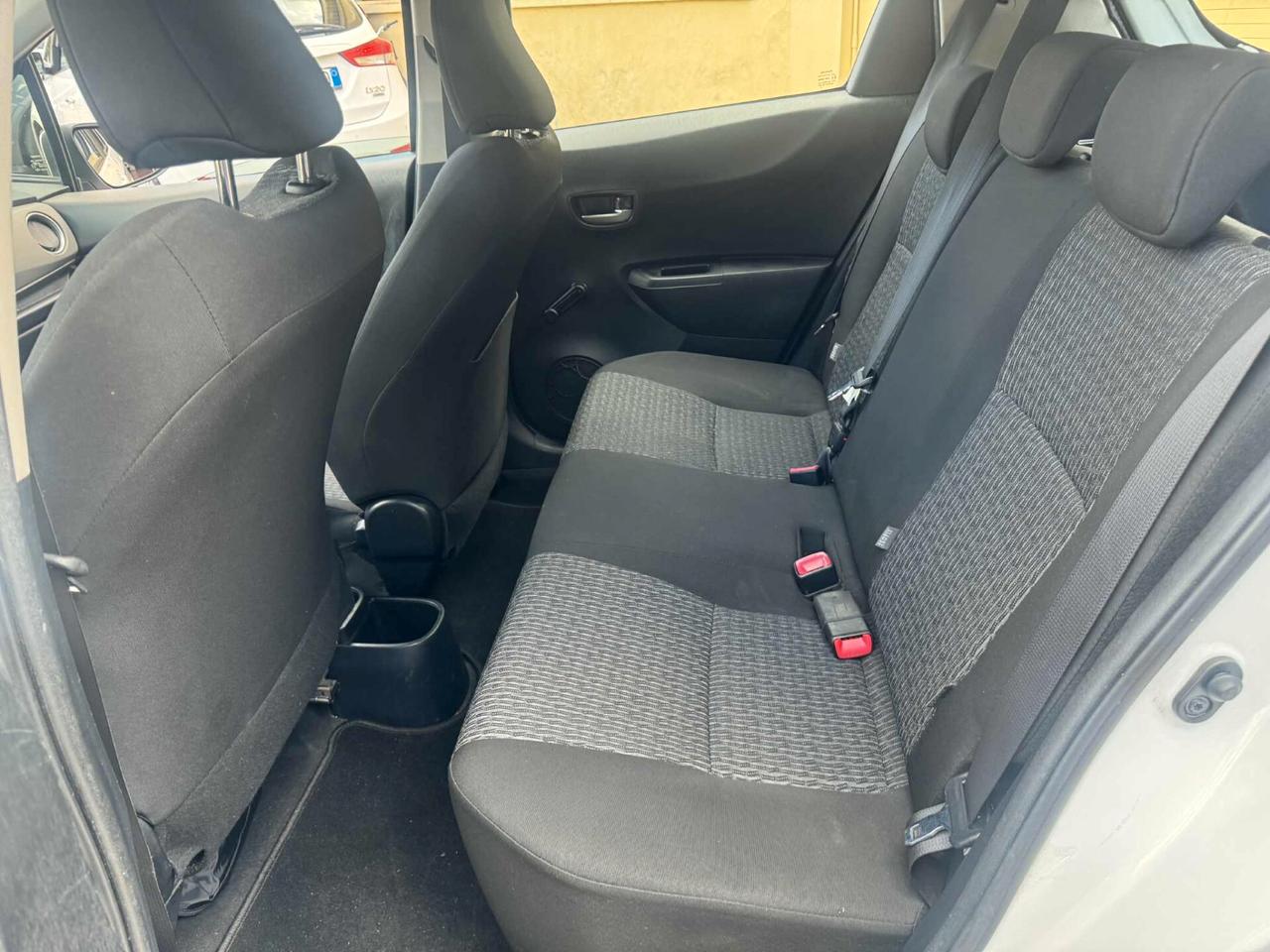 Toyota Yaris Anno 2014 1.4 D-4D 5 porte Lounge