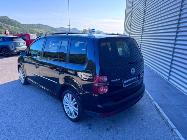 VOLKSWAGEN Touran 2.0 TDI DPF Highline 7 posti TETTO ok neopatentati