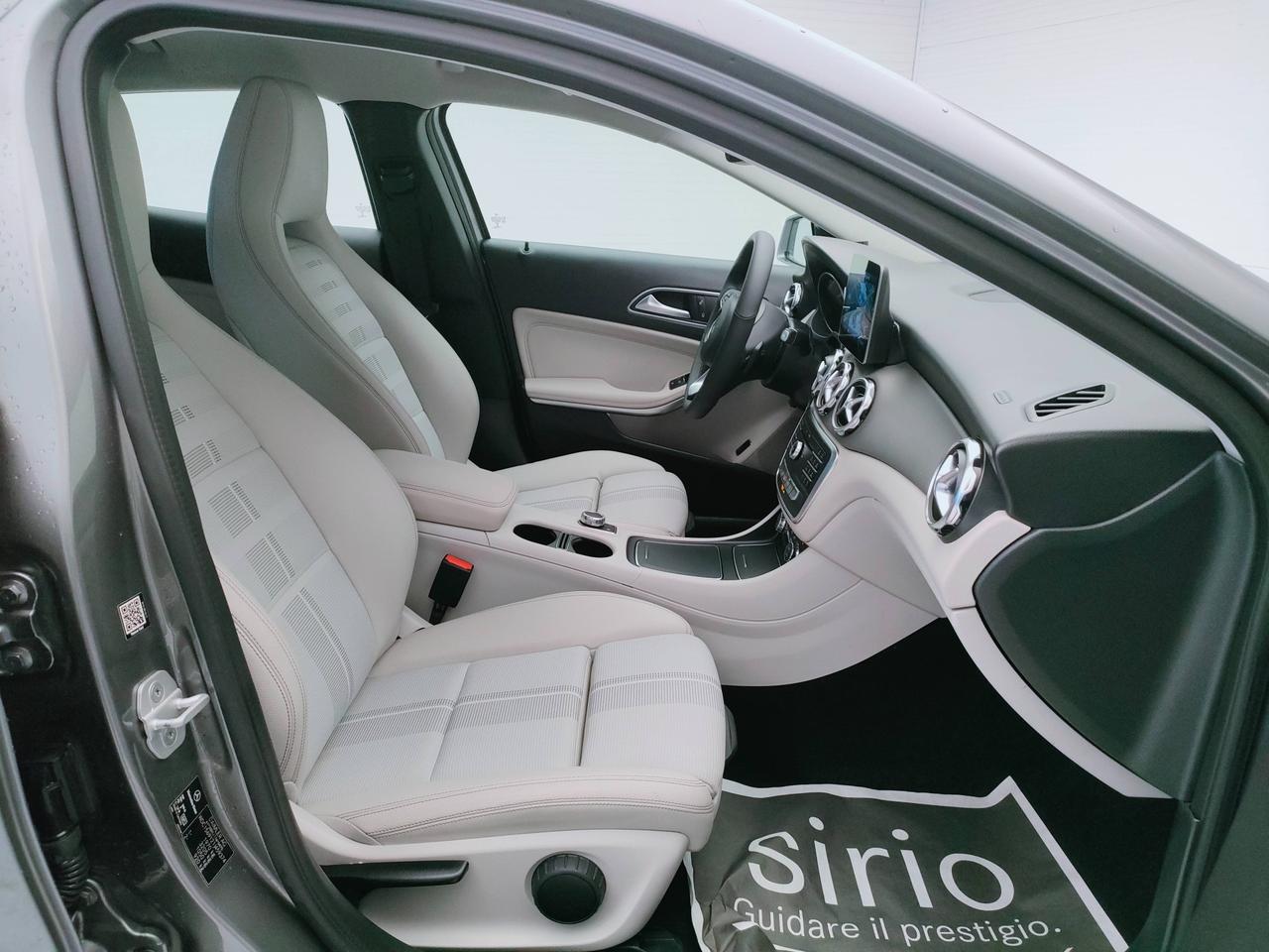 Mercedes-Benz GLA-X156 2017 - GLA 180 d Sport auto