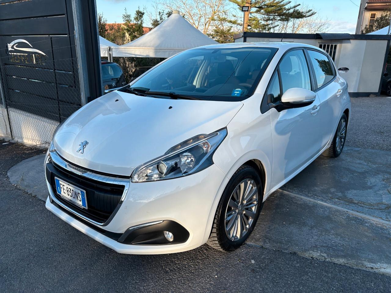Peugeot 208 Allure