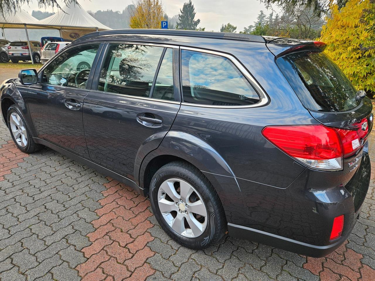Subaru OUTBACK 2.0D Trend