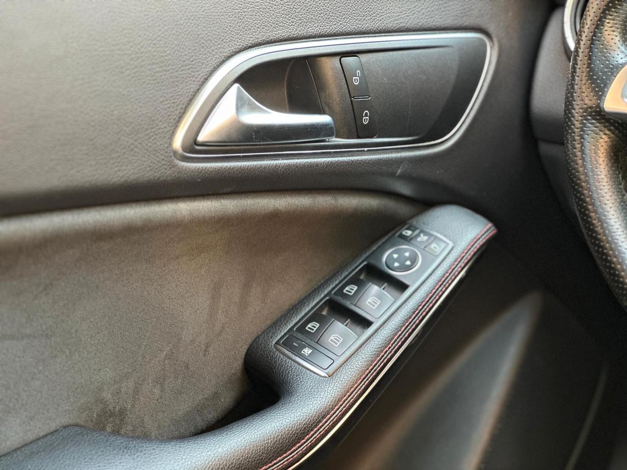 Mercedes CLA 200 SB Automatic Premium TETTO/FULL