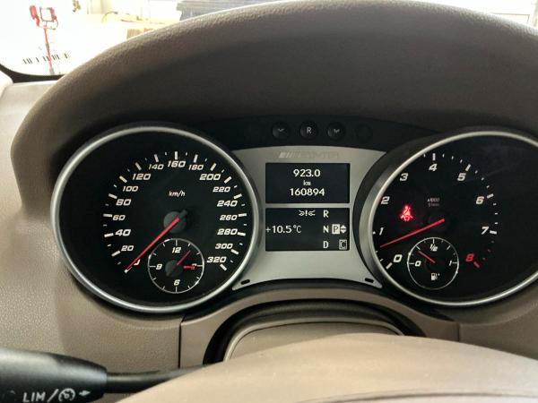 Mercedes ML 63 AMG auto