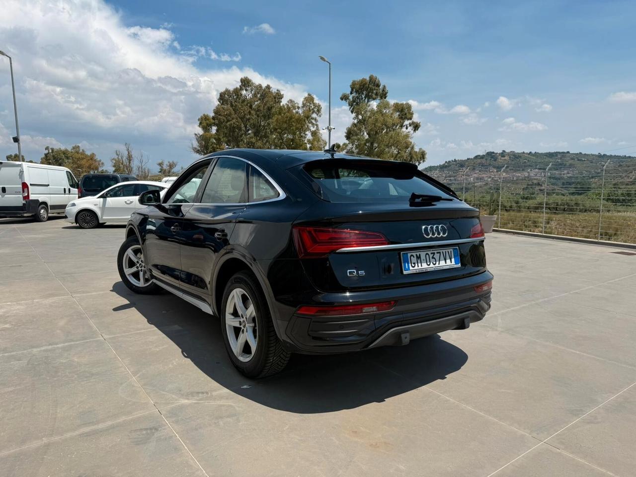 Audi Q5 35 TDI S tronic Business Advanced