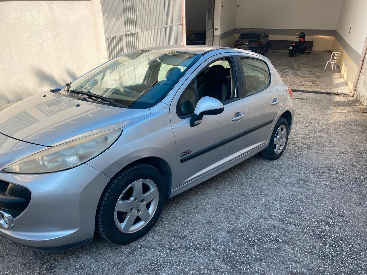 Peugeot 207 1.4cc gpl (PRIVATO)-2009