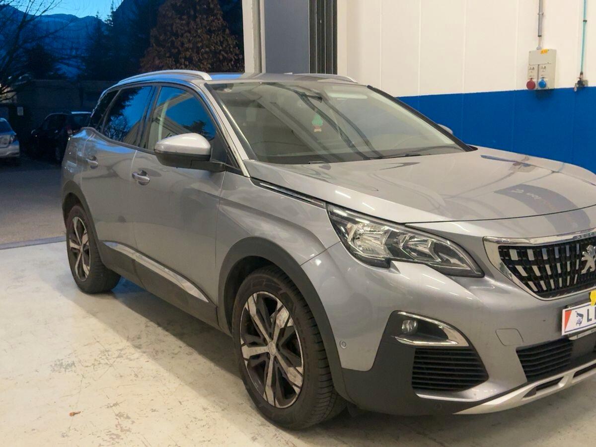 Peugeot 3008 BlueHDi 1.5 - 130 CV Allure