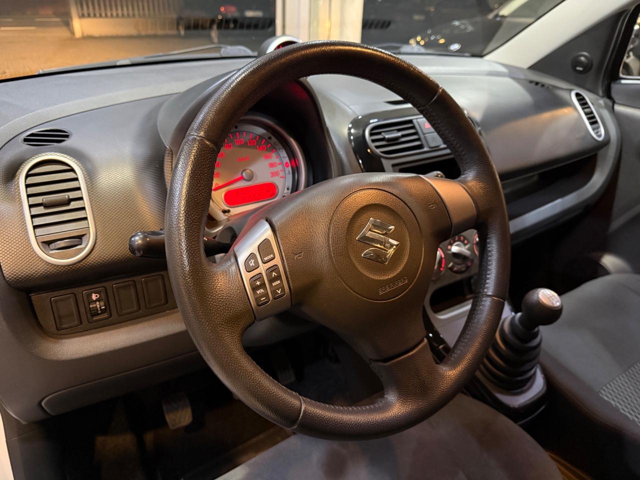 Suzuki Splash 1.0 VVT GL Style