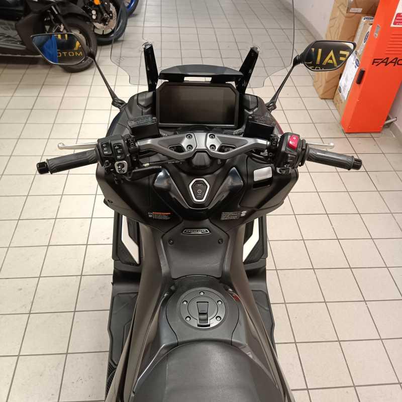 Yamaha T-Max 560 Tech Max - 2023
