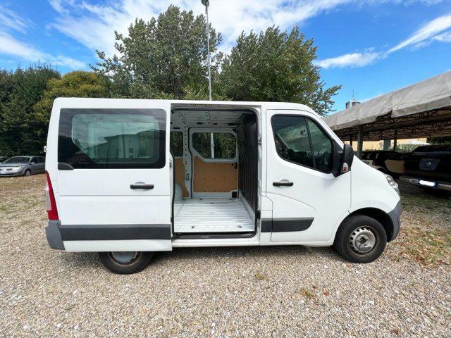 RENAULT Master T33 2.3 dCi/110 Furgone vetrato + IVA