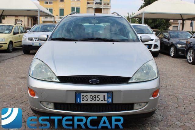FORD Focus 1.6i 16V cat SW Ghia