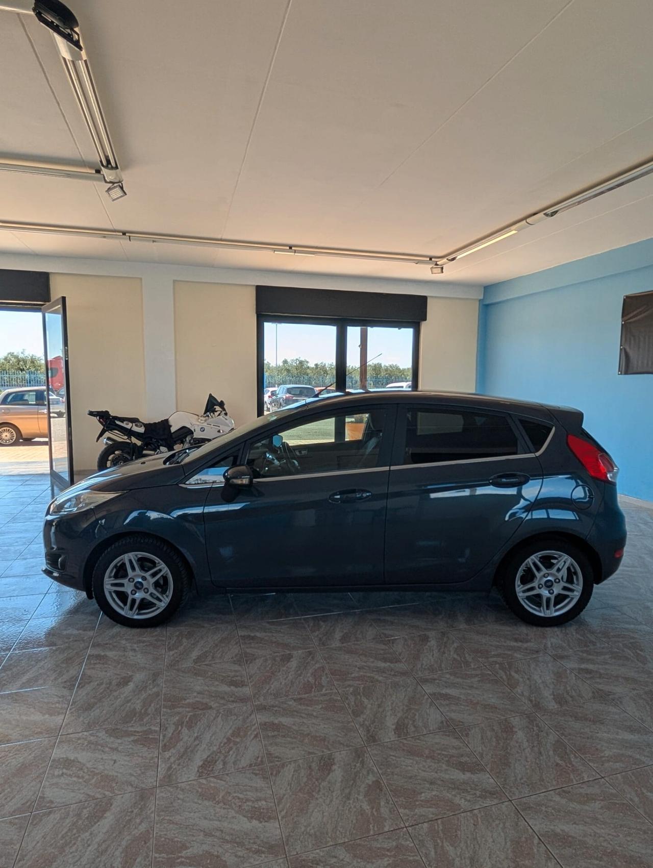 Ford Fiesta 1.5 TDCi 75CV 5 porte Titanium