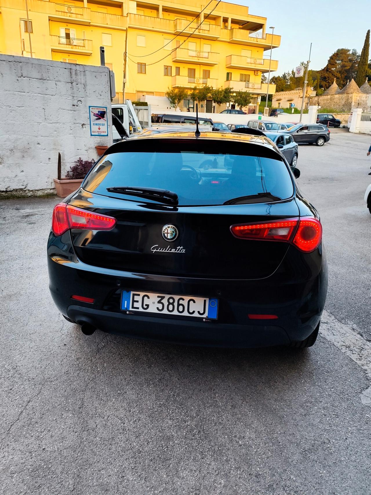 Alfa Romeo Giulietta 1.6 JTDm-2 105 CV Distinctive