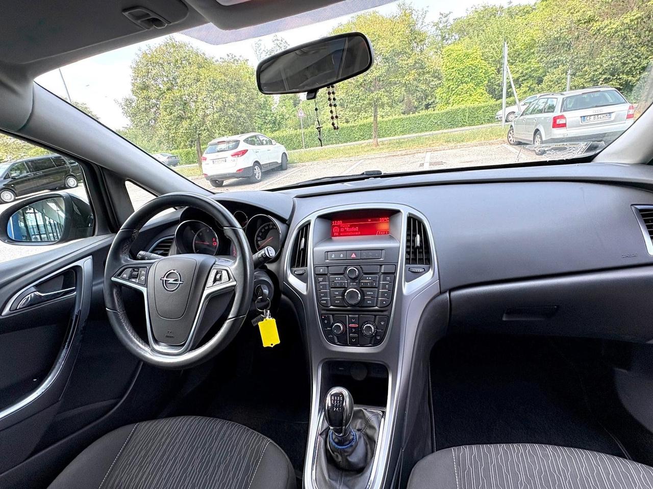 Opel Astra 1.7 CDTI 110CV Sports Tourer Neopatentati