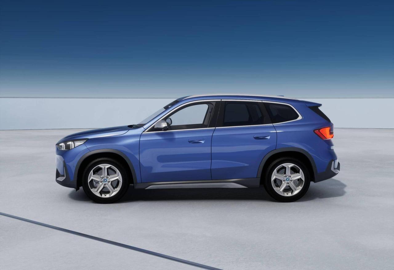 BMW X1 iX1 xDrive30 xLine