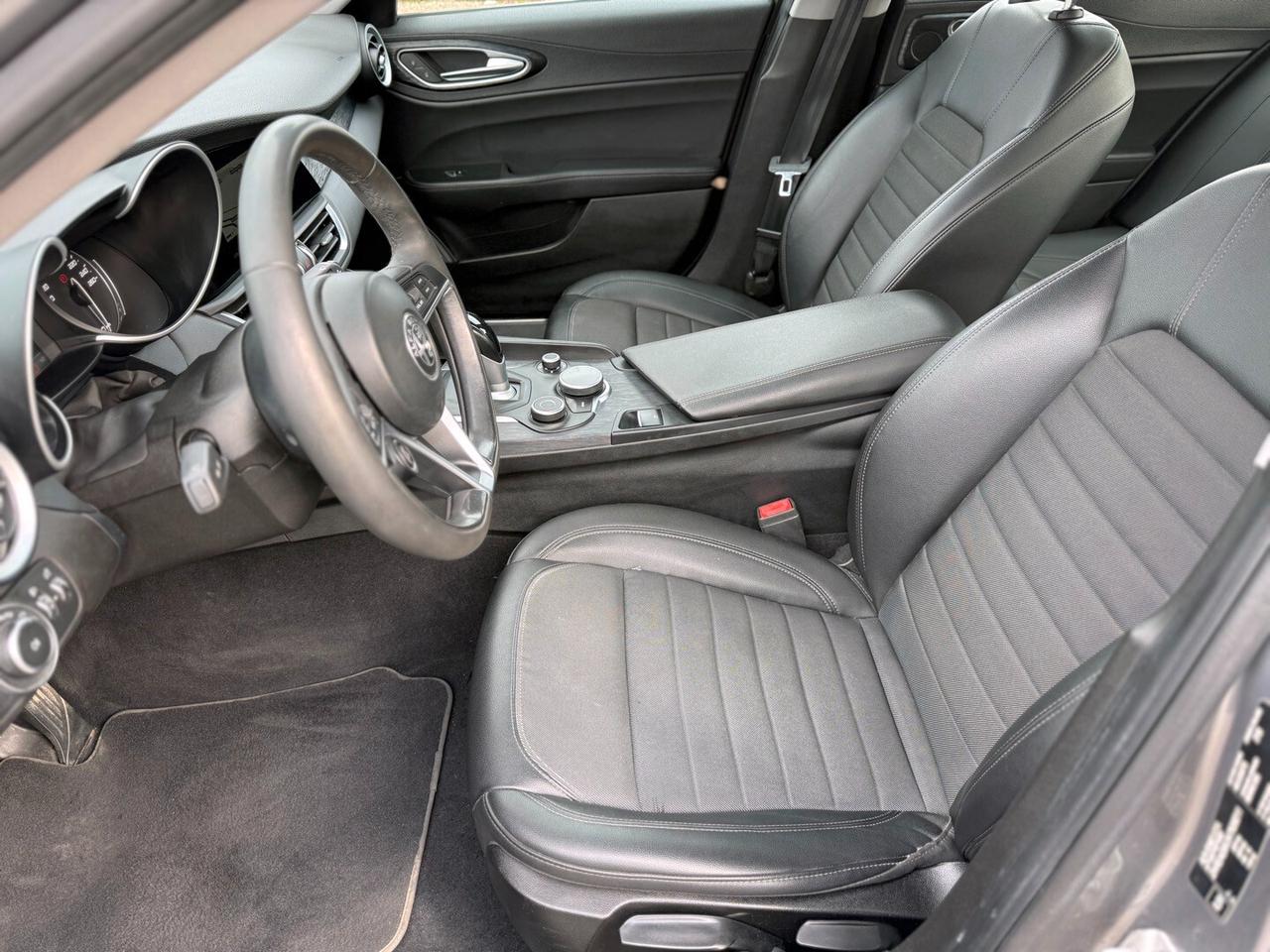 Alfa Romeo Giulia 2.2 Turbodiesel 160cv AT8 Super - 2020 - garanzia rate permute