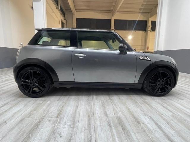 Mini Cooper S 1.6 16V Salt