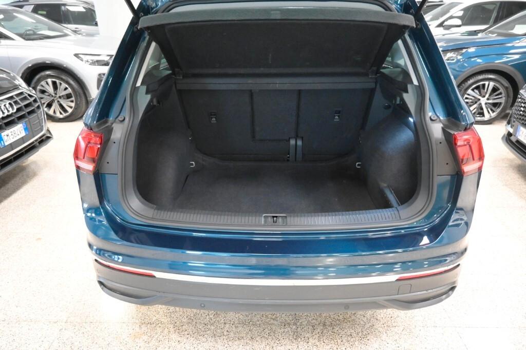 VOLKSWAGEN TIGUAN 2.0 TDI 150CV DSG SCR LIFE ( FARI LED - CLIMA TRIZONA - ADAPTIVE CRUISE - NAVI - APP CONNECT - PARK PILOT )