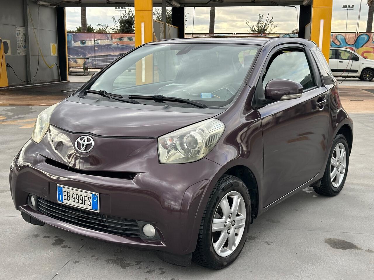 Toyota iQ 1.0