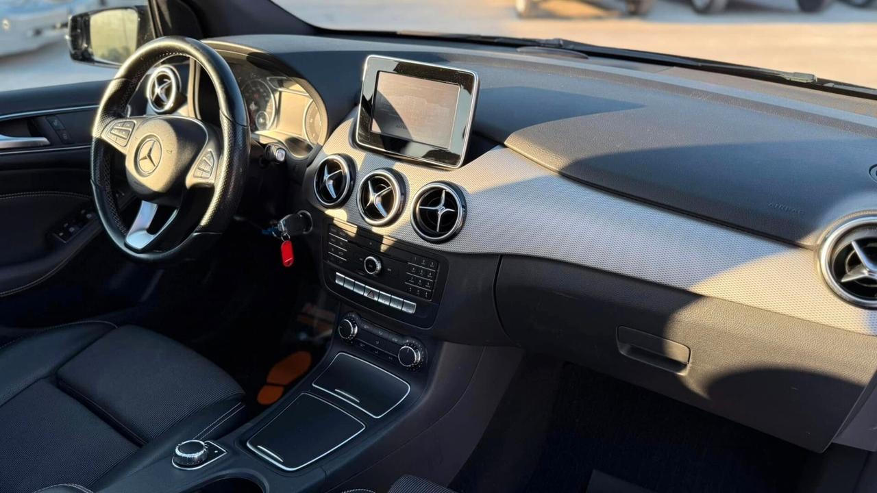 Mercedes Classe B 180 CDI Sport Automatic 110cv 2017