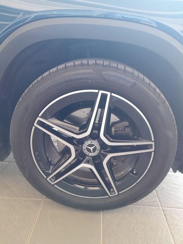 Mercedes-Benz GLB 200 Premium auto