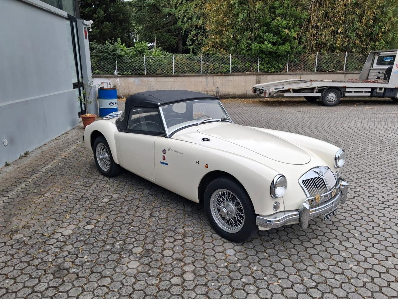 Mg MGA 1500