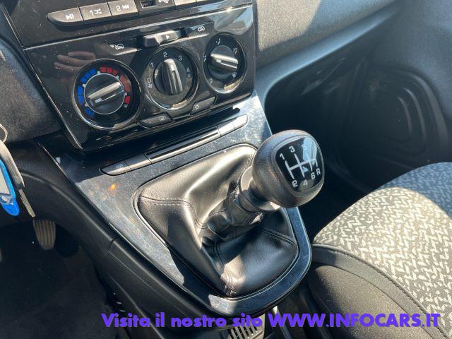LANCIA Ypsilon 1.0 FireFly 5p S&S Hybrid Ecochic Silver PROMO