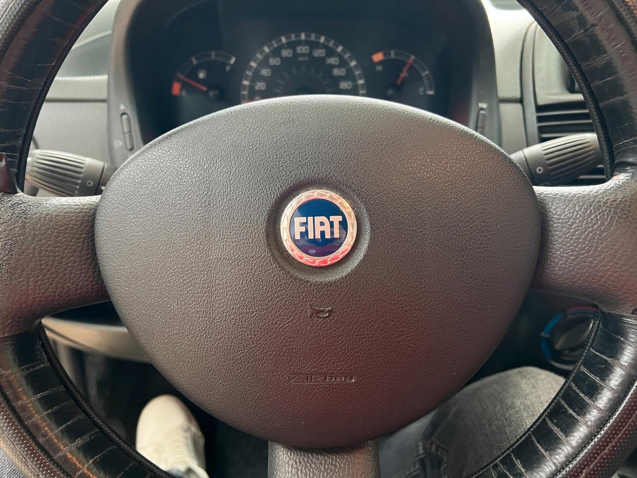 Fiat Punto 1.2 5 porte bConnect