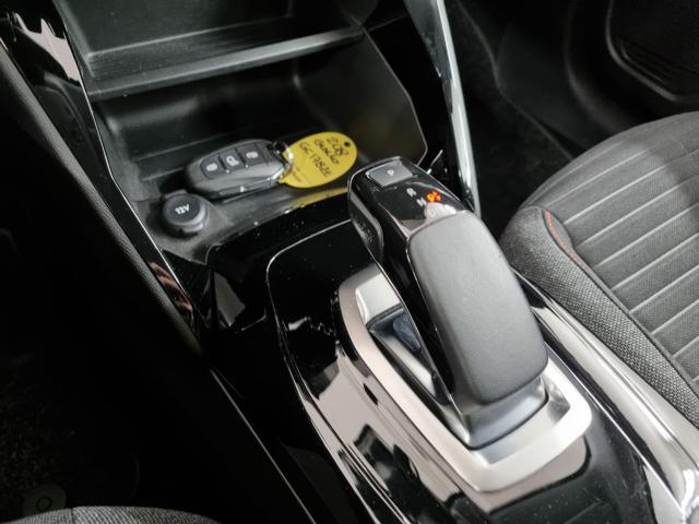 PEUGEOT 208 motore elettrico 136 CV 5 porte Active