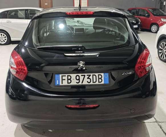 Peugeot 208 208 Diesel 5 Posti Km 100.000 Neopatentati