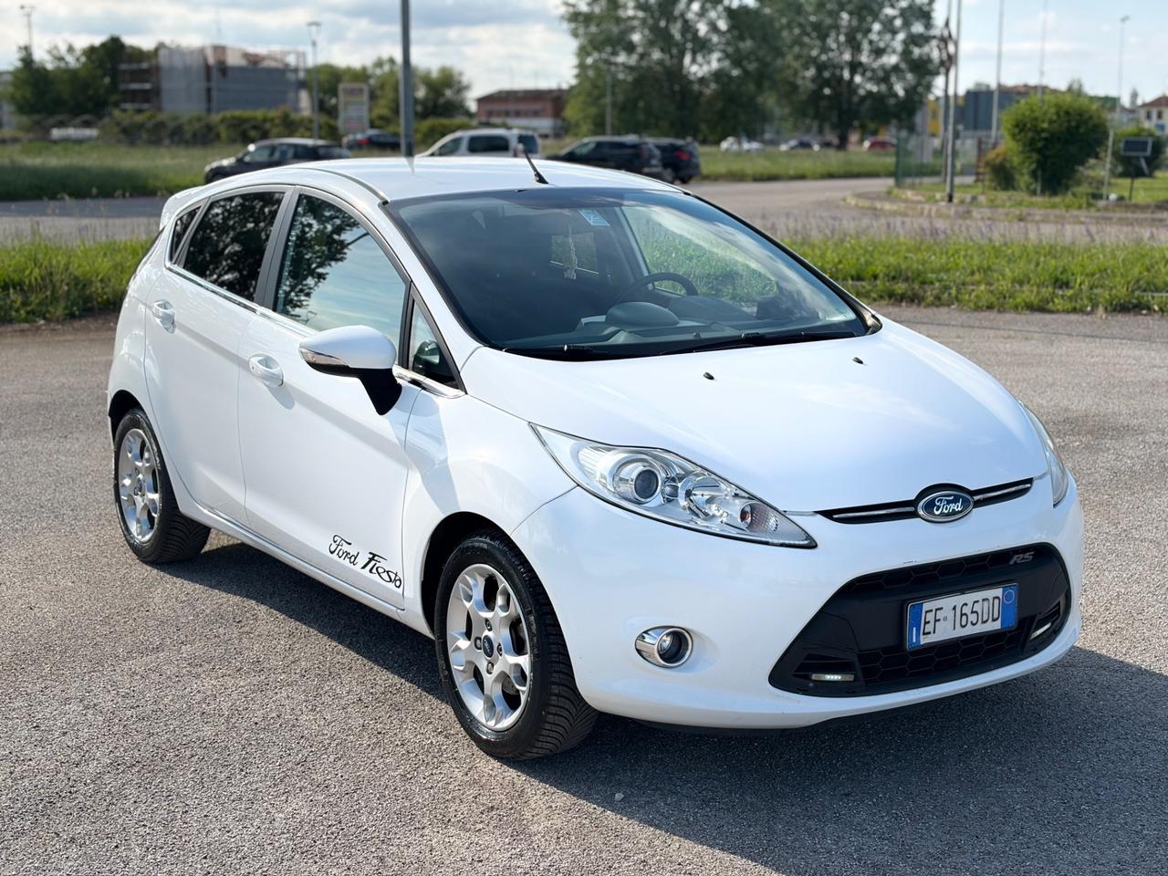Ford Fiesta 1.4 TDCi 2010 Titanium x neopatentati