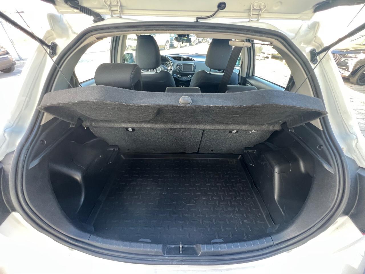 Toyota Yaris 1.5 Hybrid 5 porte Business