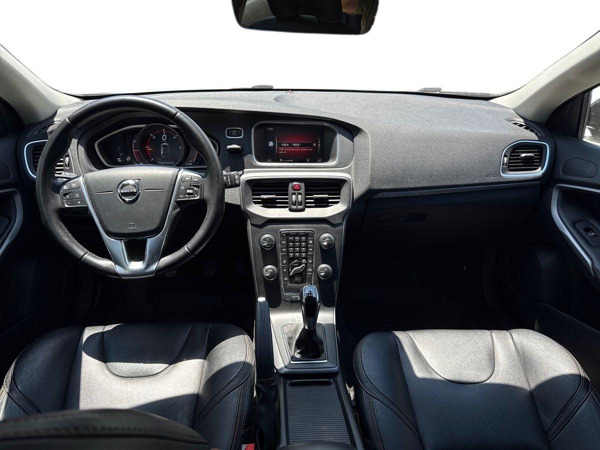 VOLVO V40 II 2012 Cross Country - V40 Cross Country 2.0 d2 Style Plus my19