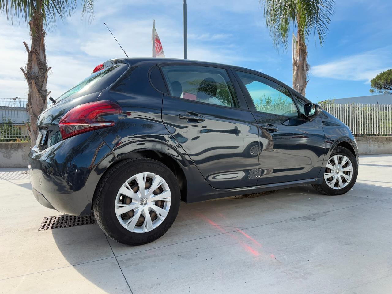 PEUGEOT 208 ANNO 2017 1.6 DIESEL 75 CV