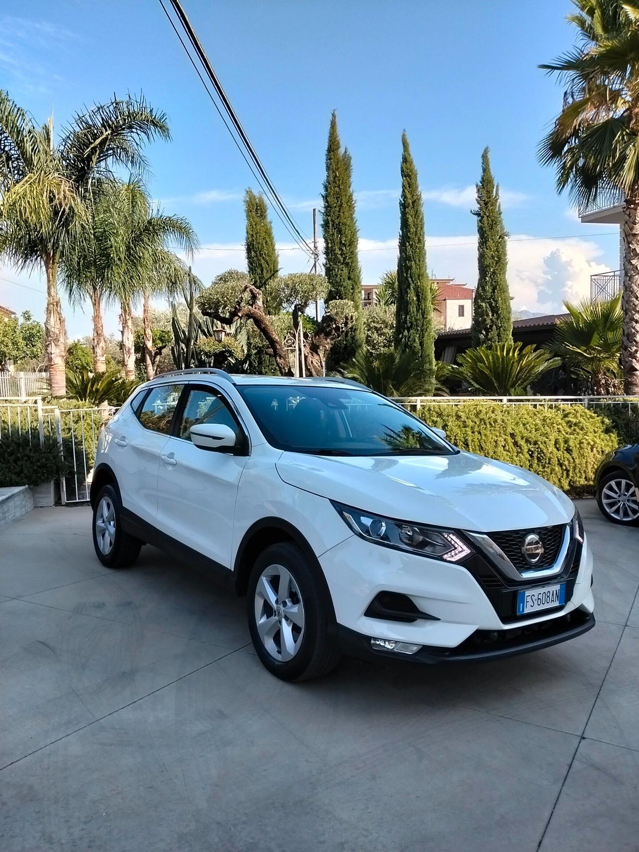 Nissan Qashqai 1.5 dCi N-Connecta