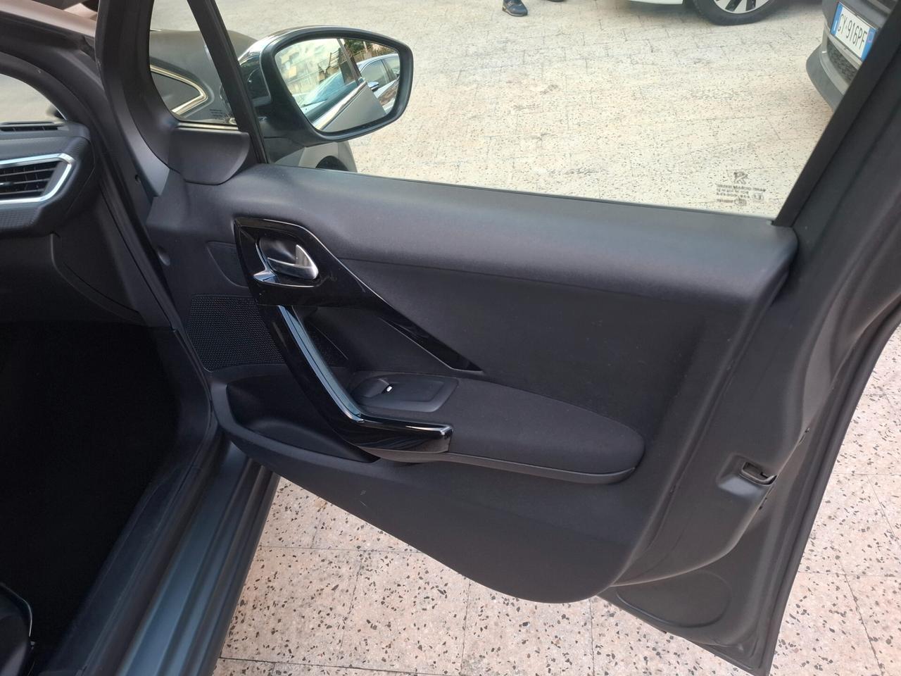 Peugeot 208 BlueHDi 75 5 porte Allure