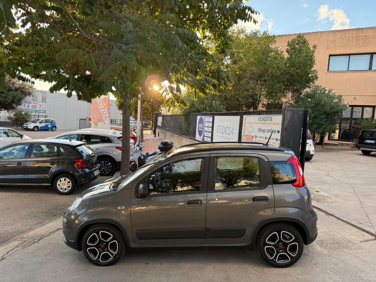 Fiat Panda KM.53.000 1.0 HYBRID NEOPATENTATI