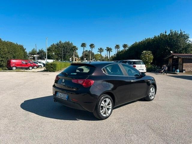 Alfa Romeo Giulietta 1.6 JTDm-2 105 CV Distinctive