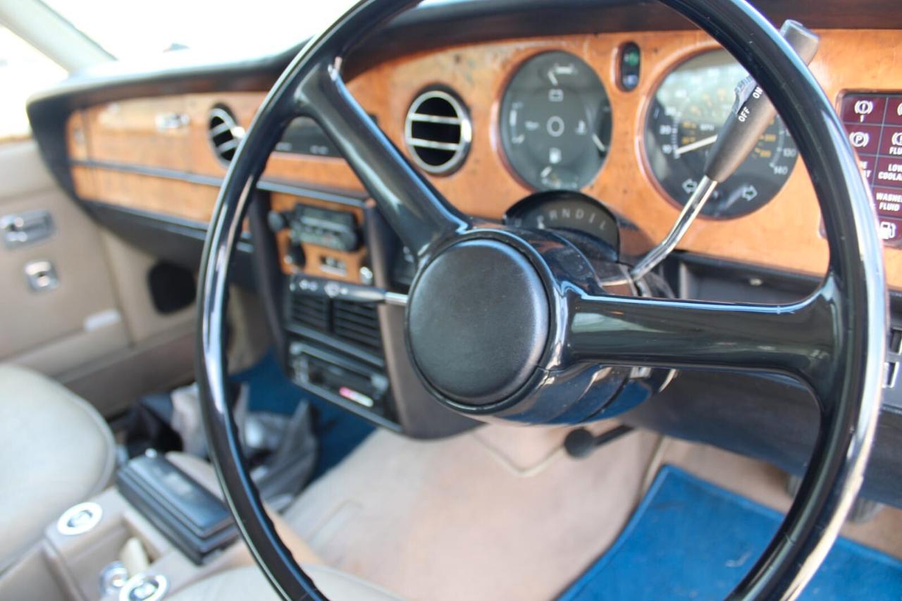 ROLLS ROYCE Phantom VI Special Landaulette