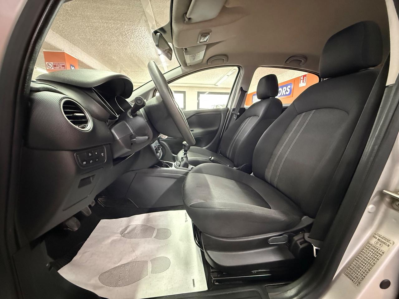Fiat Punto 1.4 8V 5 p. Lounge - Benzina/Metano